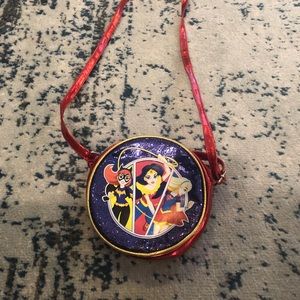 Wonder Woman, cat woman bag girl power